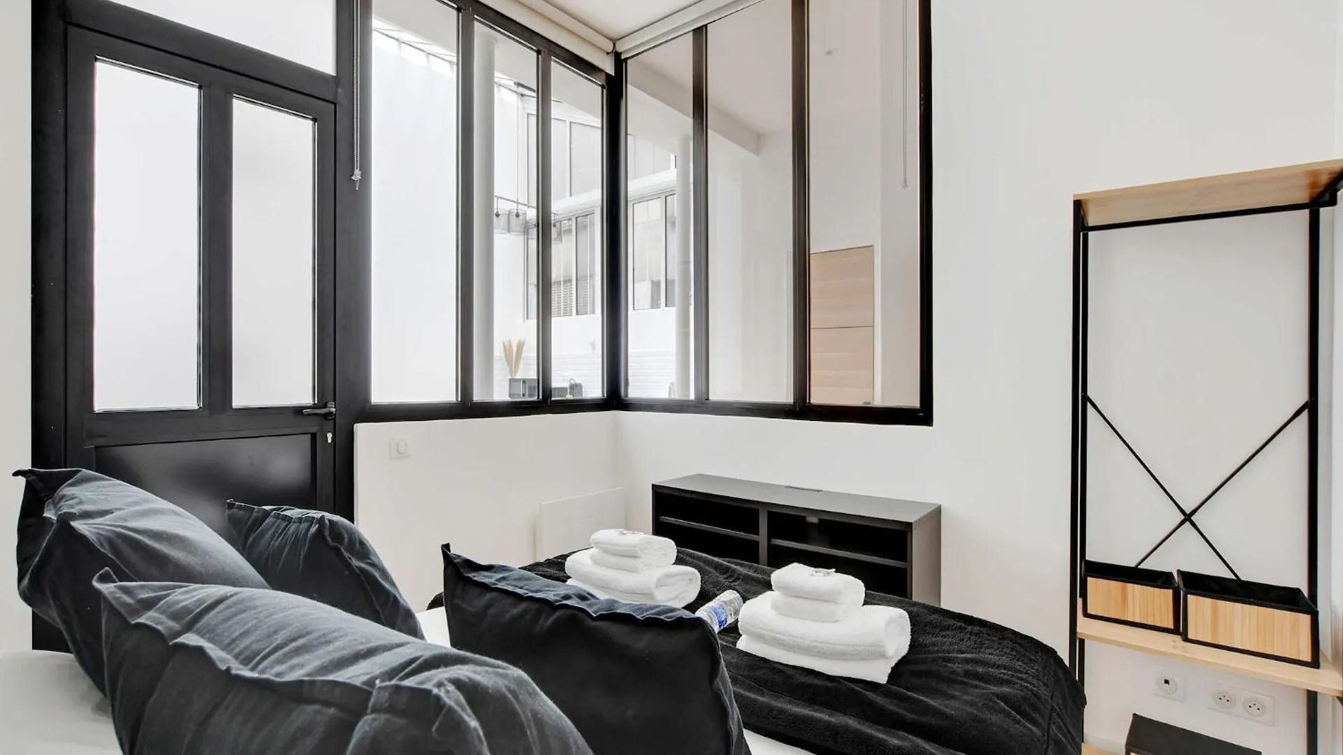 Authentique Apartment - 1Br- 2P- Voltaire Paris Frankreich